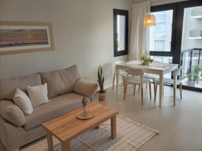 Departmento a estrenar con vista al Golf y al mar